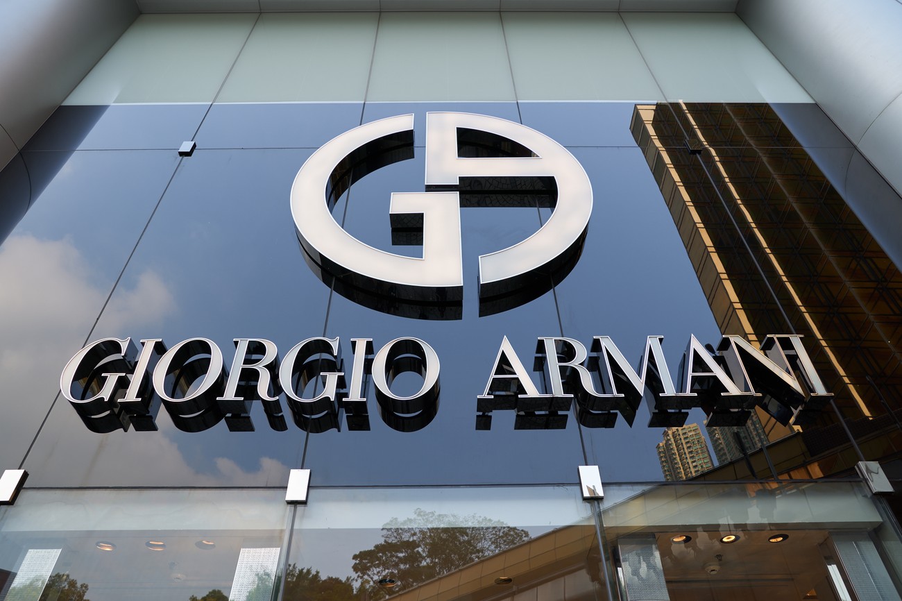 Italijanski sud ukinuo nadzor nad grupom &#34;Armani&#34; zbog uslova rada njenih podizvođača