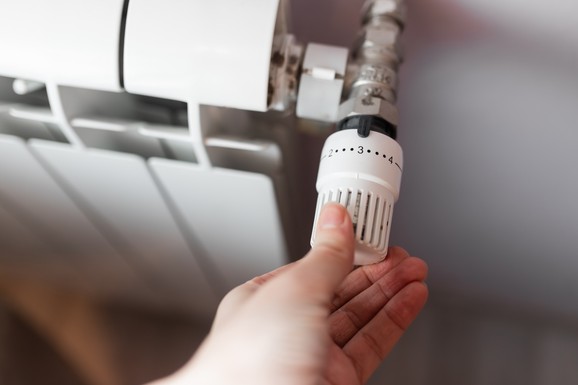 Majstor Željko o grejanju i trikovima za uštedu: Evo da li isključiti radijatore ili ne kad niste kod kuće