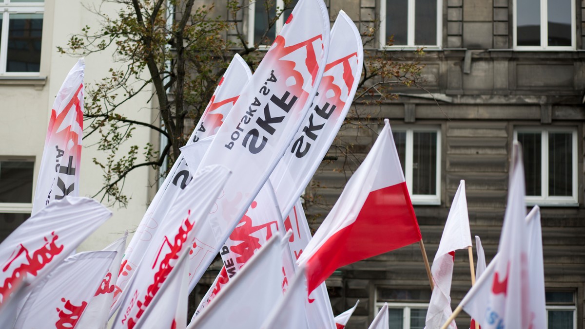 Zachodniopomorska Solidarność zapowiedziała na jutro pikietę przed szczecińskim magistratem. Związkowcy domagają się podwyżek wynagrodzeń dla pracowników podległych prezydentowi Szczecina - średnio po 200 zł na osobę.