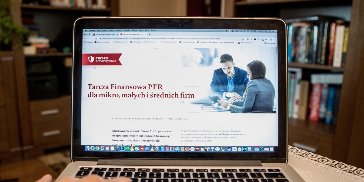 Tarcza finansowa Polskiego Funduszu Rozwoju - w jaki sposób można z niej skorzystać? Jakie są najczęstsze błędy podczas wypełniania wniosków? Eksperci mBanku i PFR odpowiadają na najważniejsze pytania czytelników Business Insider Polska