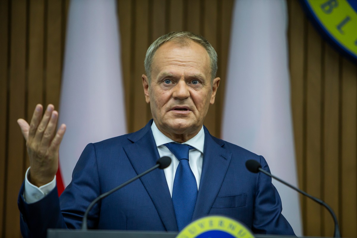 "Gonimy Niemców". Donald Tusk cytuje szwajcarski dziennik