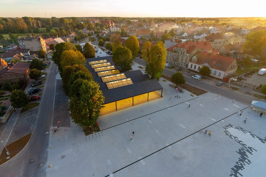 Rynek w Wieleniu. Targowisko zaprojektowano tak, by zachować drzewa!