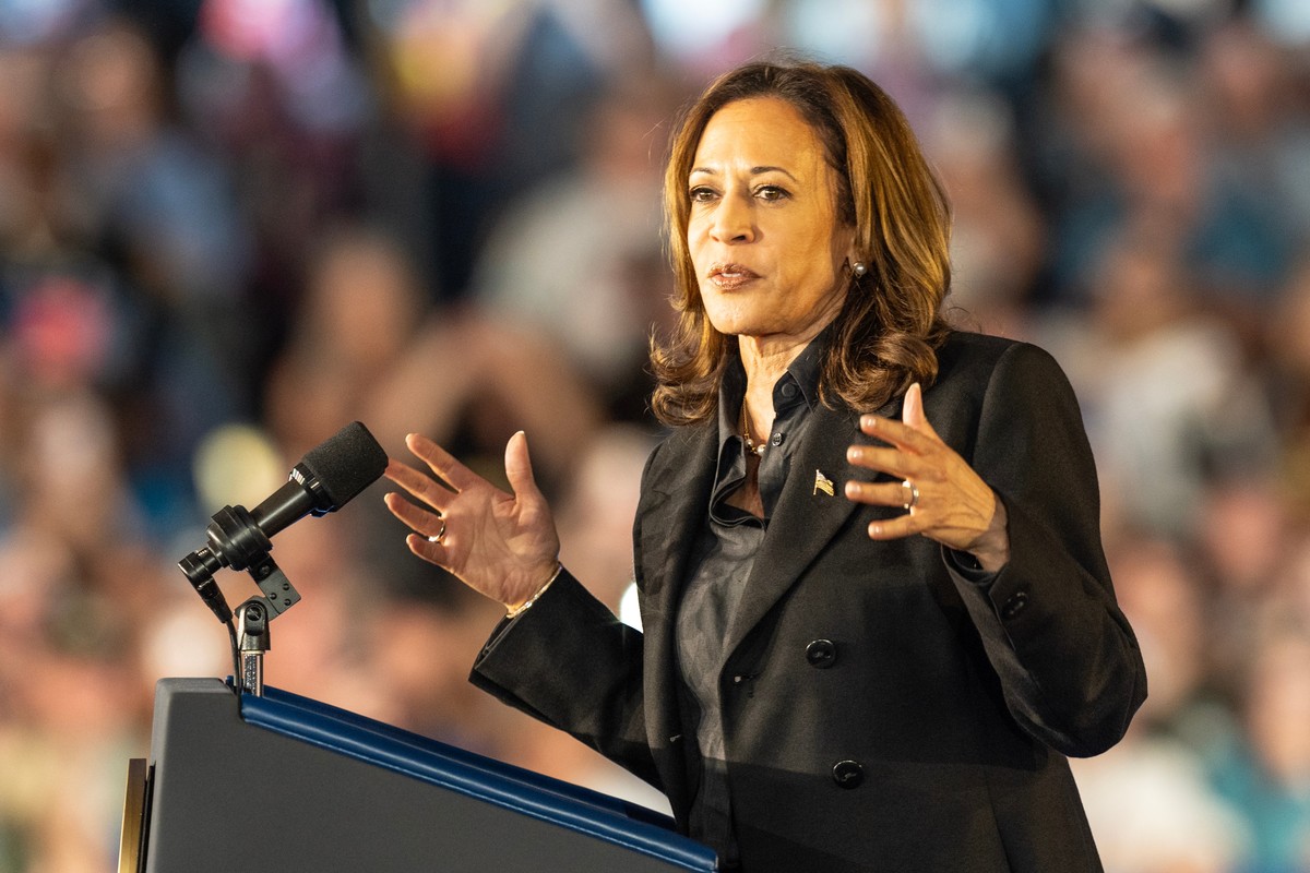 Polacy woleliby Kamalę Harris od Donalda Trumpa [SONDAŻ]