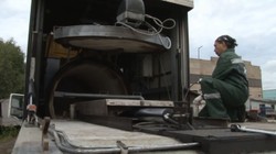 Krematorium w ciężarówce. Rosjanie ciągną makabryczny sprzęt