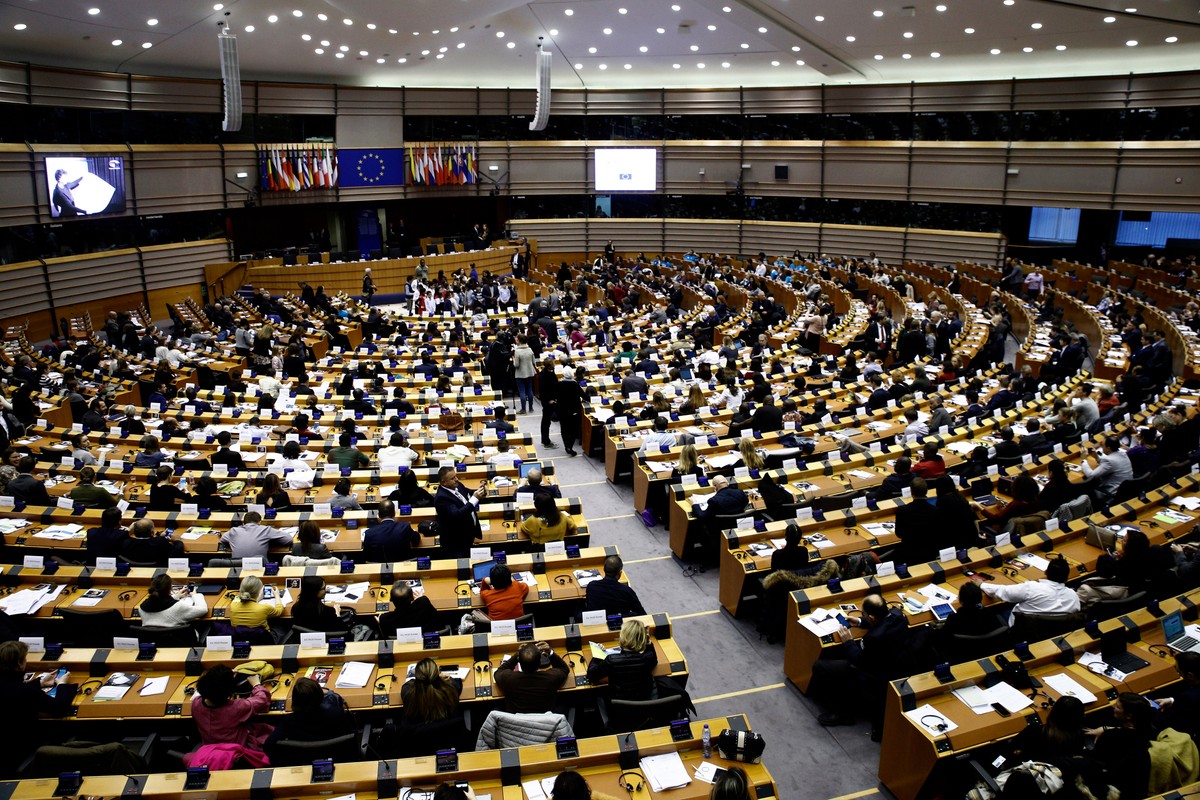 PSL ujawnia liderów list w wyborach do Parlamentu Europejskiego [LISTA]