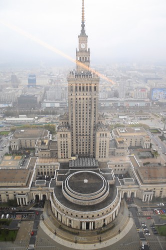 Budynek 'Żagiel' projektu Daniela Libeskinda przy ul. Złotej 44 w Warszawie