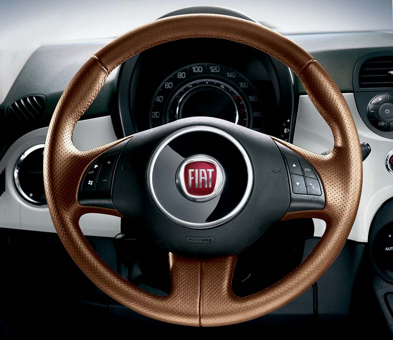 Fiat 500 obchodzi pierwsze urodziny