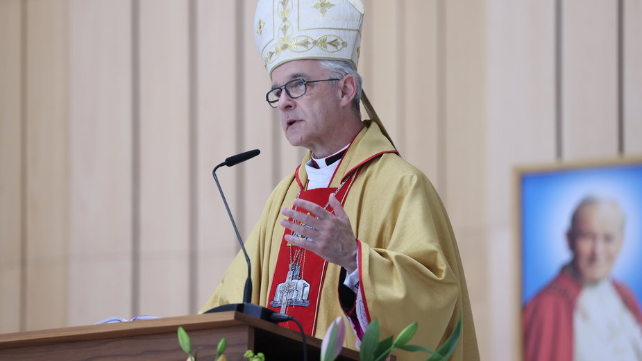 Biskup pomocniczy tarnowski Wiesław Lechowicz