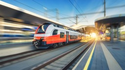 plan inwestycyjny pkp plk na 2026 r. powrót kolei do łomży i umowa na modernizację odcinka rail baltica białystok-ełk