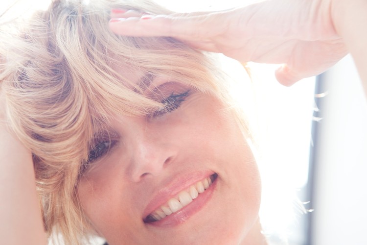 Do sprzedaży trafiła druga w karierze Emmanuelle Seigner płyta – 'Distant Lover' ('Daleki kochanek')