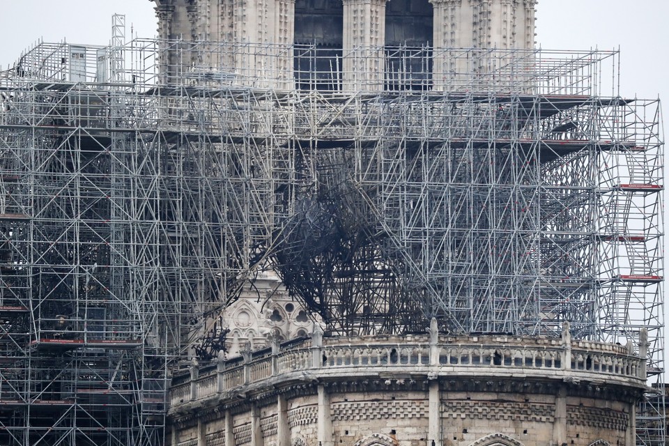 Katedra Notre Dame po pożarze