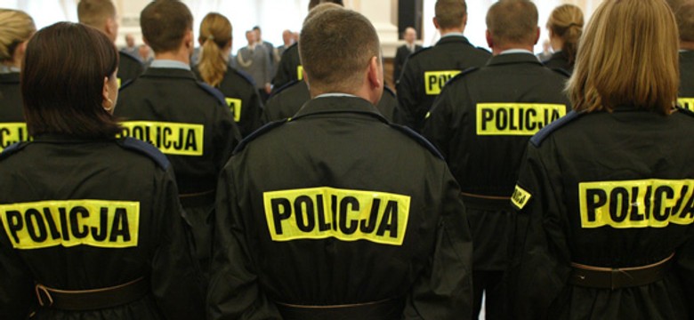 Rządowe oszczędności zniszczą policję