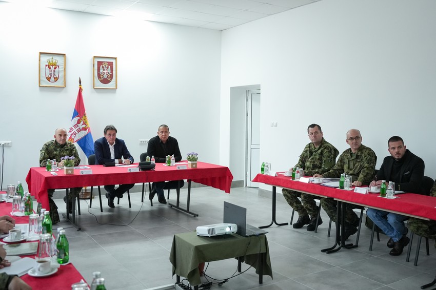 Ministar Gašić  kasarna Stefan Nemanja