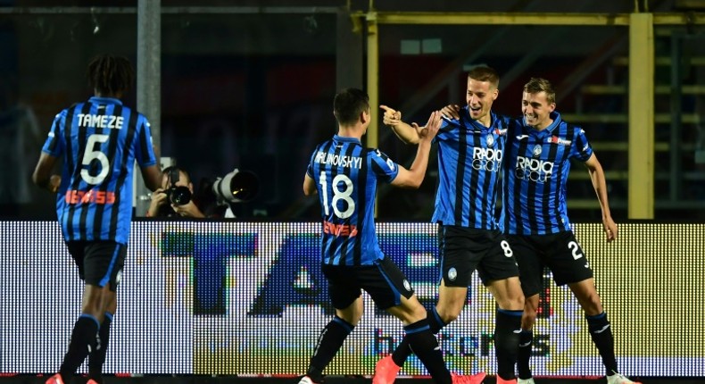 Atalanta's Mario Pasalic (2ndR) scored within two minutes against Brescia in Bergamo.