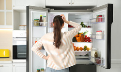 W lodówce czy w szafce? Gdzie przechowywać popularne produkty spożywcze?