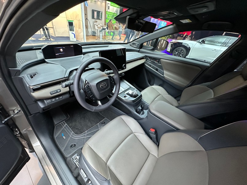 Nowa Toyota bZ4X Touring