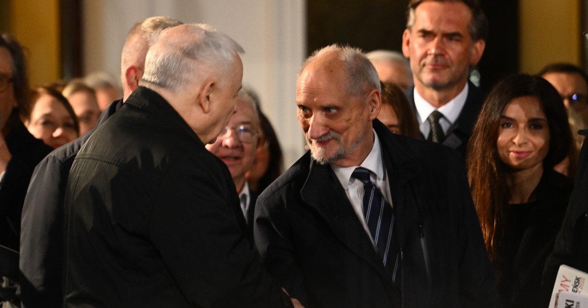 Zdrajcy Macierewicza. Błaszczak czekał na decyzję z Nowogrodzkiej [KULISY]