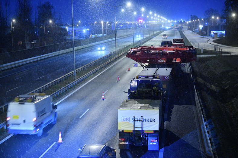 Transport maszyny TBM dotarł do Janek