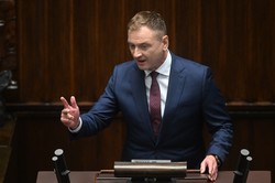 Minister sportu uchylił uchwałę zarządu PZSS. Niezgodna z ustawą o broni i amunicji