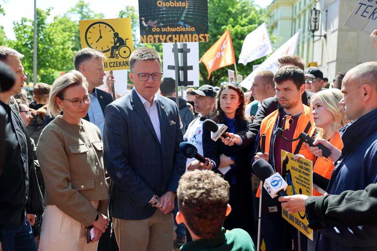 Protest pod KPRM. Walczą osoby z niepełnosprawnościami