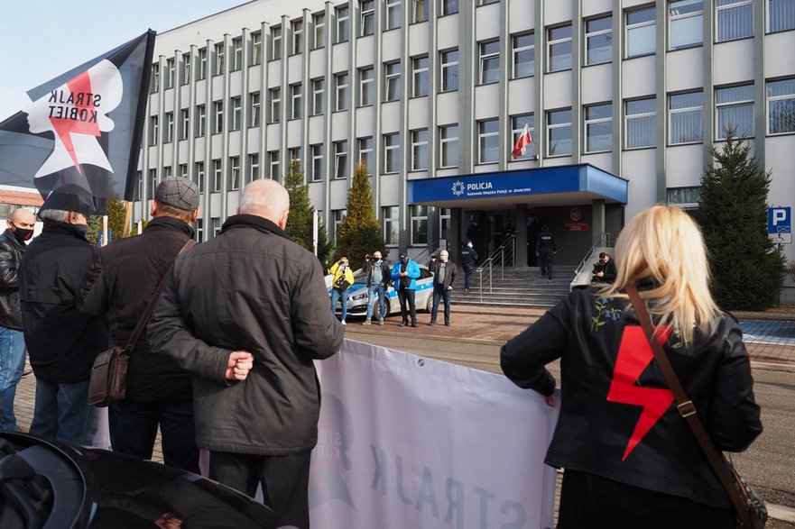 Protest Przed Komendą Miejską Policji w Jaworznie