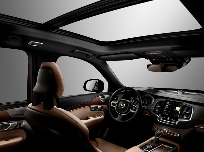 Volvo XC90 First Edition