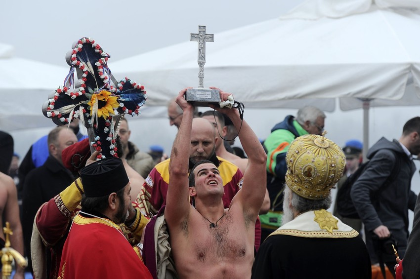 Pobednik plivanja za Časni krst na Adi Ciganliji