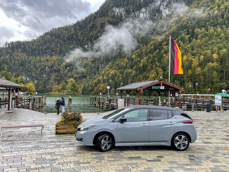 Meta! – Nissan Leaf nad Jeziorem Królewskim