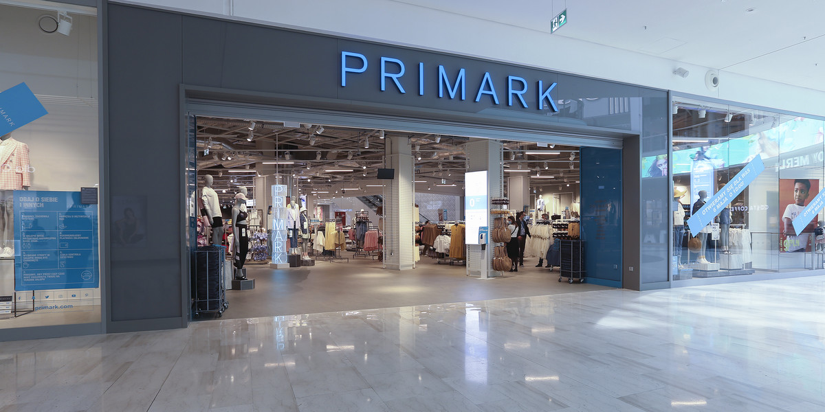 Primark niedawno potwierdził wejście na rynek rumuński, ogłaszając otwarcie nowego sklepu w Bukareszcie, które planowane jest jeszcze w tym roku