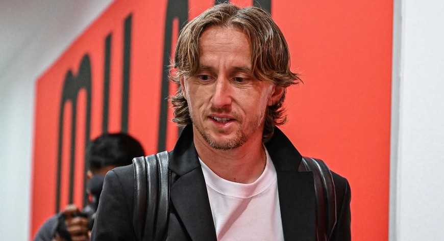 41-letni Luka Modrić przedłużył kontrakt z AC Milan do czerwca 2027 roku. 