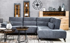 'Jaka szafa, taki dom'. Jak Polacy łączą styl ubioru z aranżacją wnętrz?