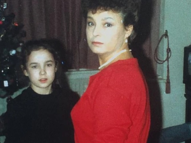 Mama mi je govorila da sam joj uništila život. Zapravo, ona je mene uništila!
