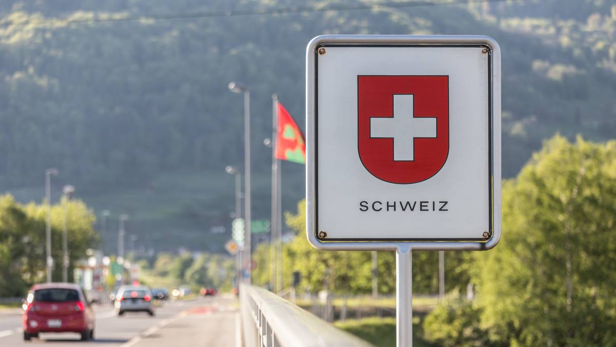Granica Szwajcarii (zdj. ilustracyjne)