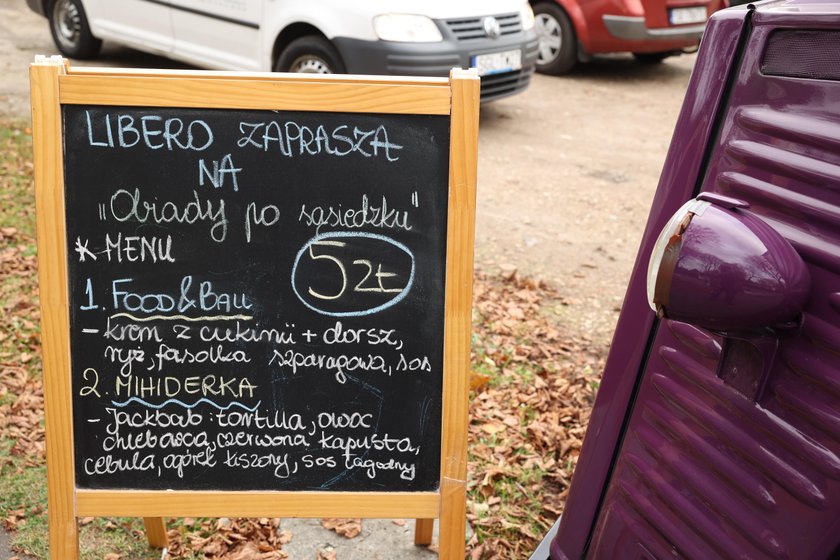 Zjedz obiad za 5 zł! Szukaj w Katowicach fioletowego food trucka!