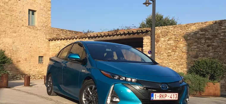 Nowa Toyota Prius Plug-in Hybrid – ma palić 1 l/100 km I Test