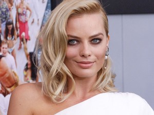 Hollywoodi álomnő: szőke, szexi és huncut