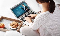 Koronawirus w edukacji. Jak wystawić uczniom oceny z zachowania?