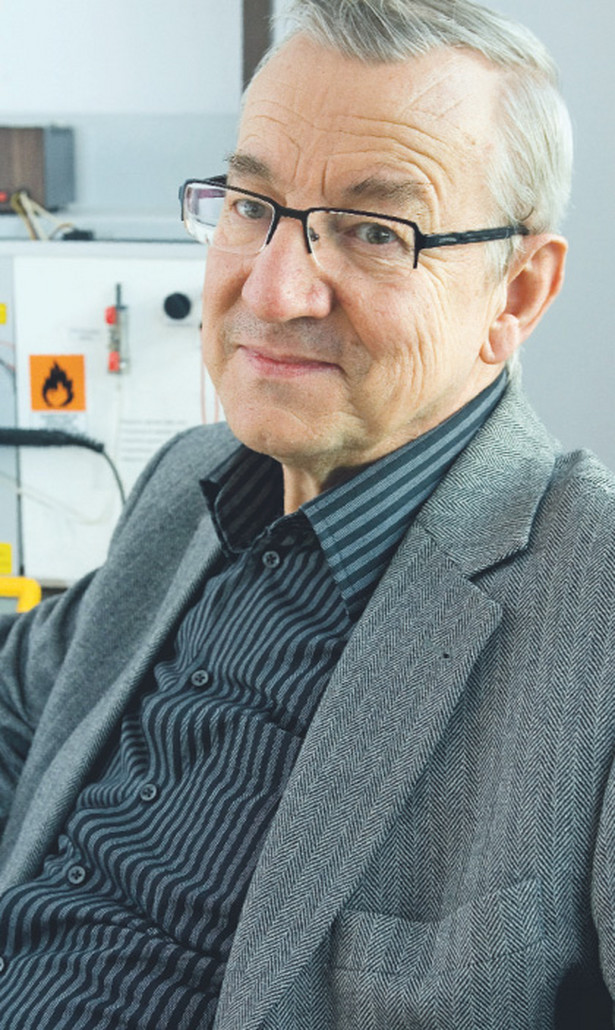 Andrzej Kądzielawa, z Instytutu Elektroenergetyki Politechniki Warszawskiej Fot. Wojciech Górski