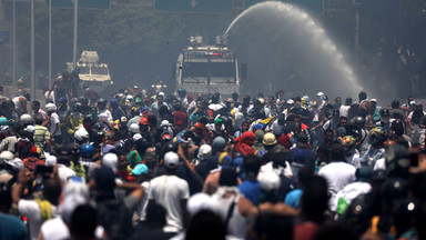 Protesty w Wenezueli. Guaido: "końcowa faza" planu odsunięcia od władzy prezydenta Maduro