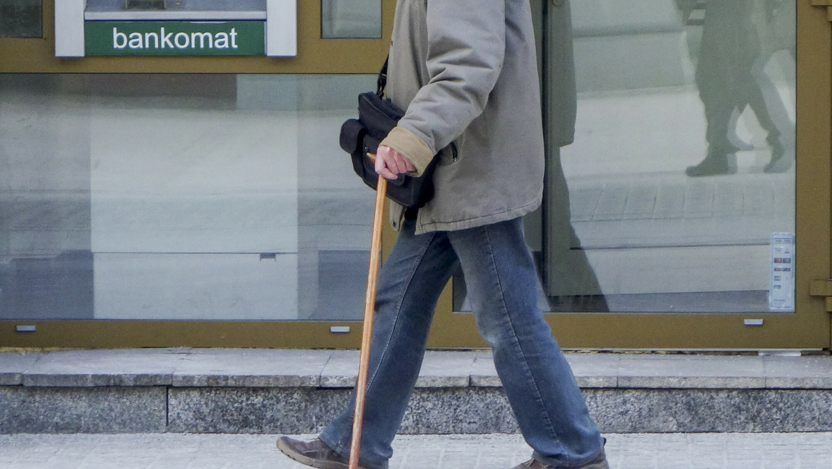 Klienci banków czują się oszukani. Pieniądze rozpłynęły się w powietrzu