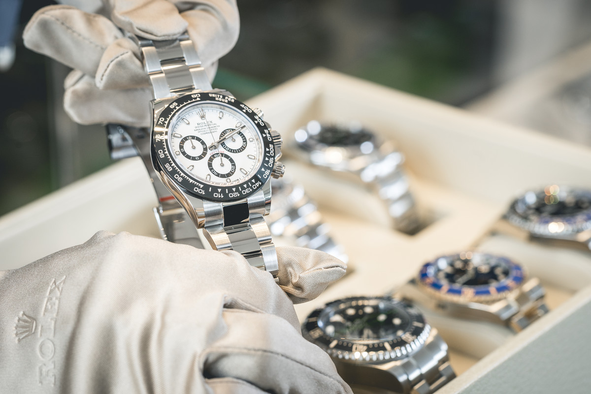 Rośnie liczba kradzieży luksusowych zegarków. Rolex ma problem