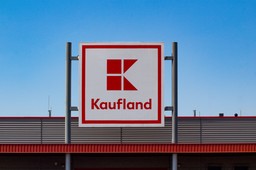 System kaucyjny 2025: Kaufland wprowadza butelkę 3,001 l omijającą kaucję. Czy to legalne?