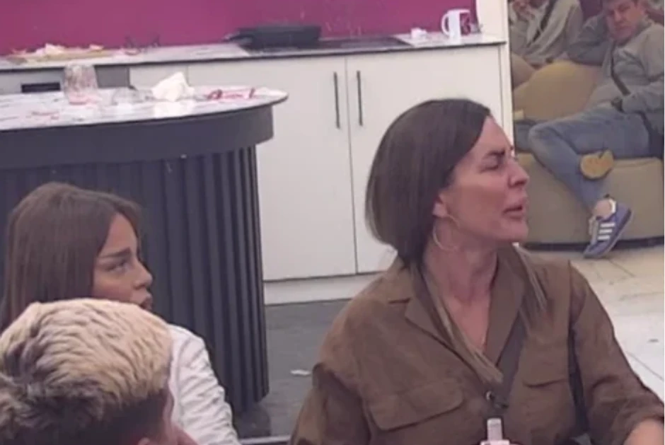 Kačavenda jeca u programu uživo, Janjuš je vređa najstrašnije, ona se slomila:"Smećarko jedna"