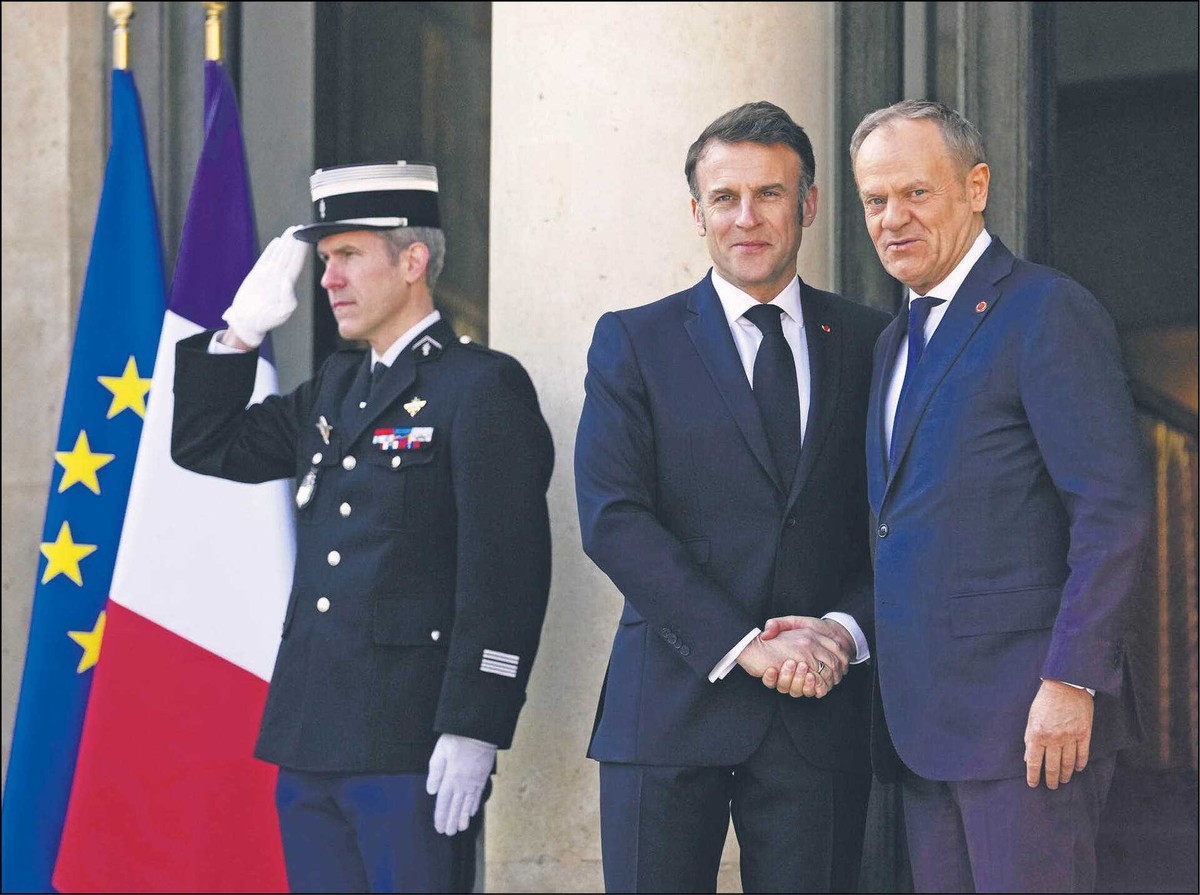 Premier Donald Tusk i prezydent Emmanuel Macron