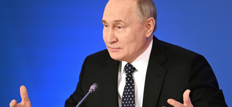Putin boi się opuszczać swoją twierdzę. Prezydent Rosji nie opuścił Kremla od ponad dwóch tygodni