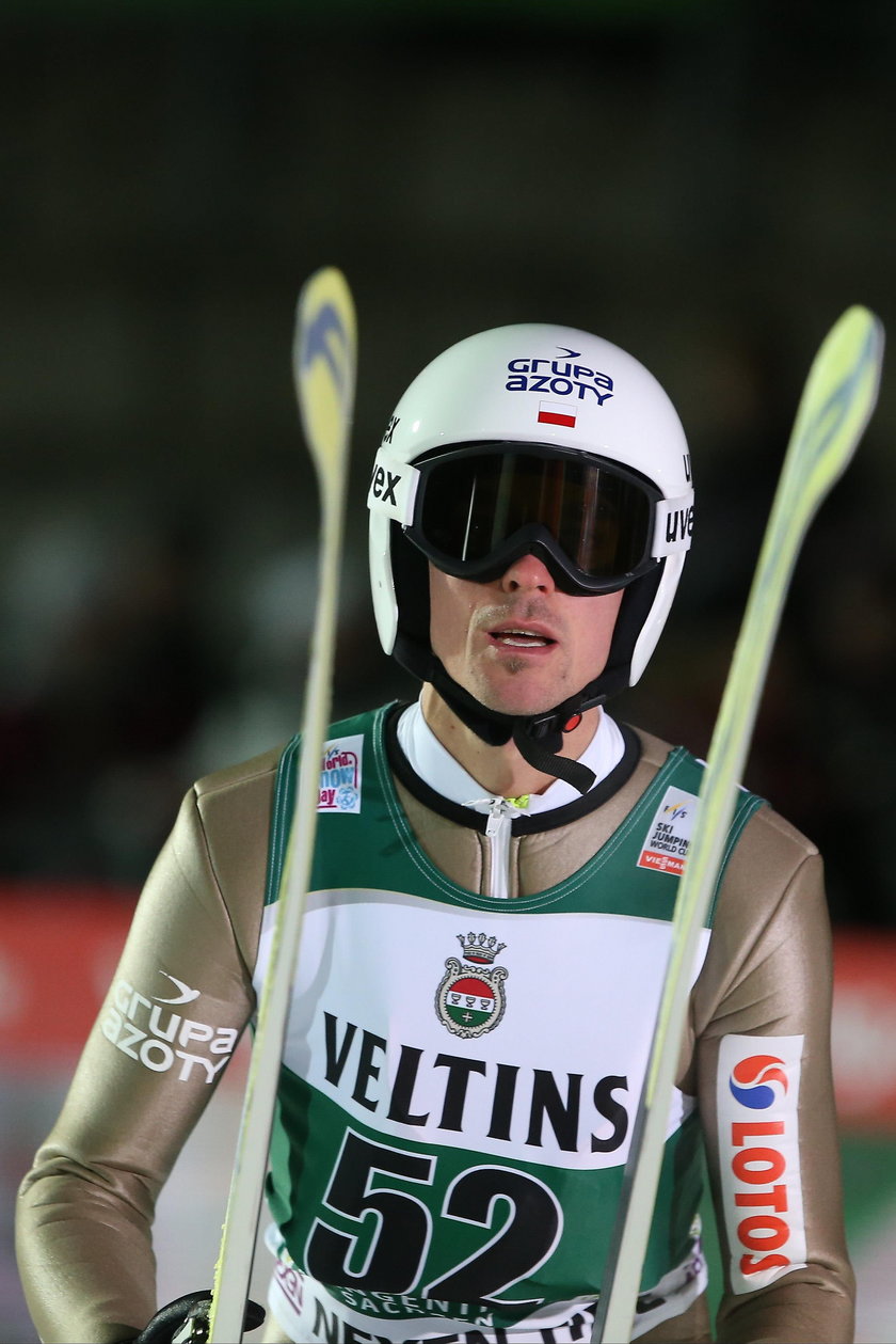 Maciej Kot i Kamil Stoch zarobili fortunę. Wielka kasa za PŚ w skokach