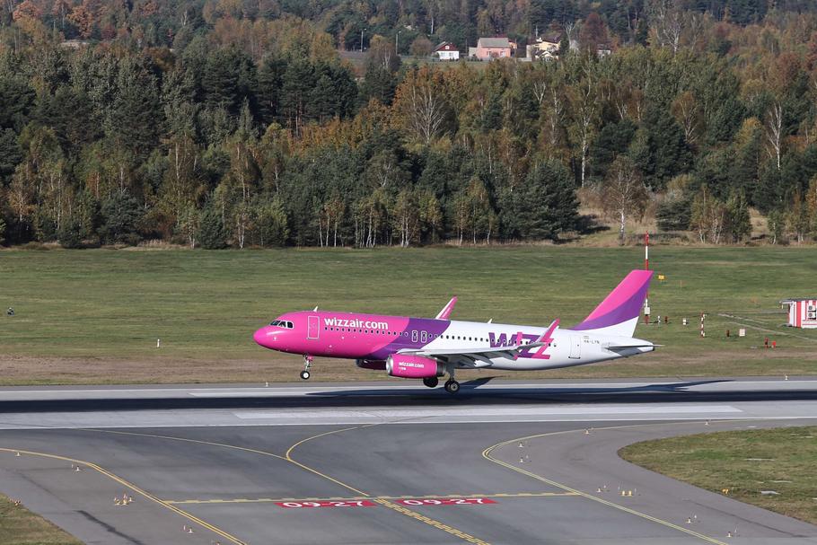 Z powodu pandemii koronawirusa Wizz Air zawiesza kolejne loty.