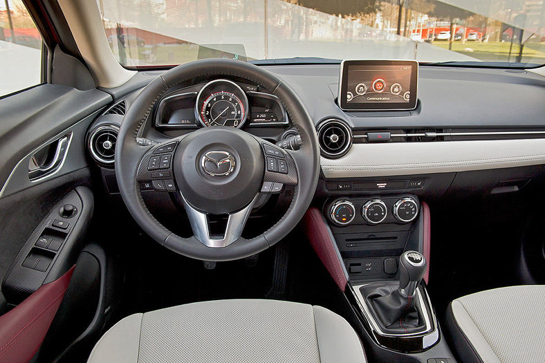 Mazda CX3 Znowu udany model Prezentacja Pierwsza