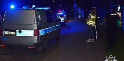 19-latek z Wałbrzycha zaatakował radiowóz, a potem policjanta