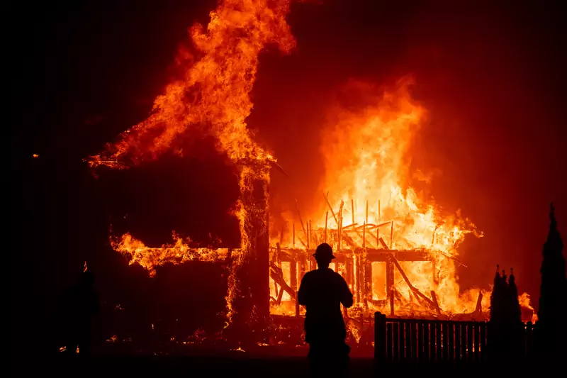 Pożar Paradise w Kalifornii był jednym z największych w historii USA, listopad 2018